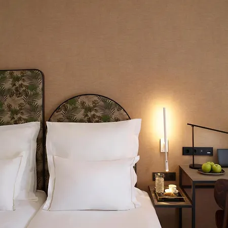 Casual Kubic Hotel