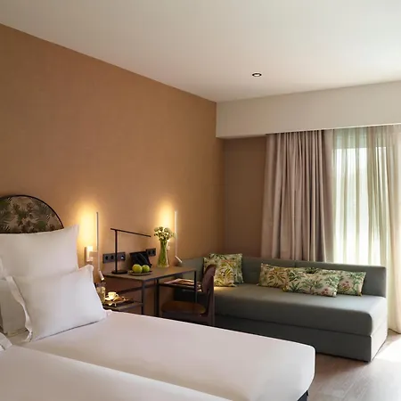 Hotel Casual Kubic 4*