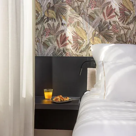 Casual Kubic Hotel 4*