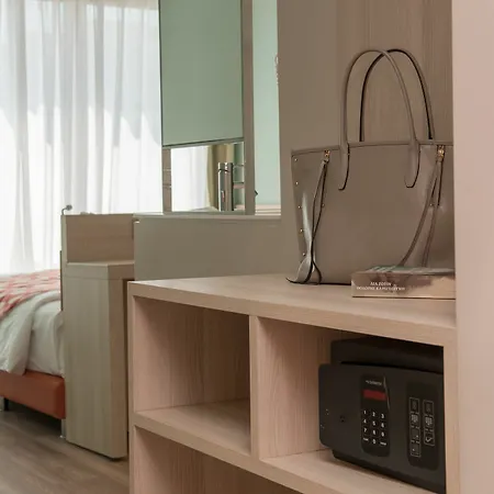 Casual Kubic Hotel 4*
